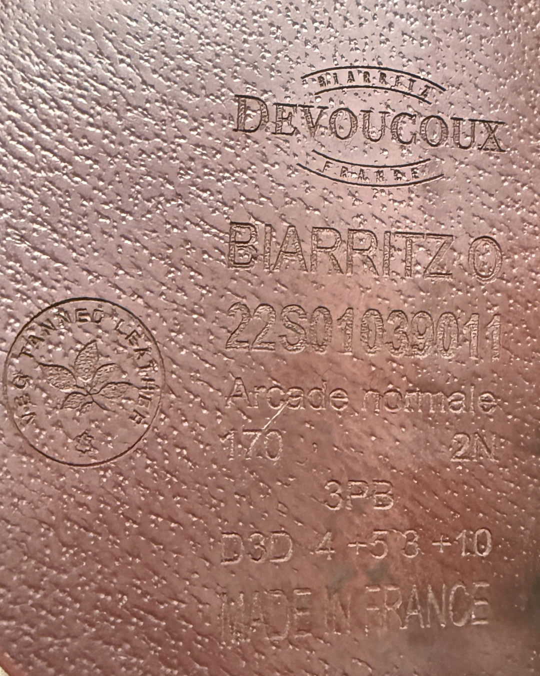 Devoucoux • Biarritz O • 17”