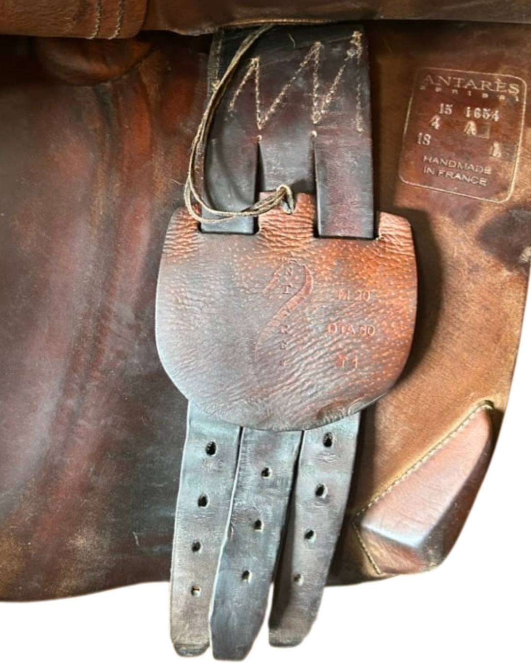 Antarès Sellier • Contact • 18”