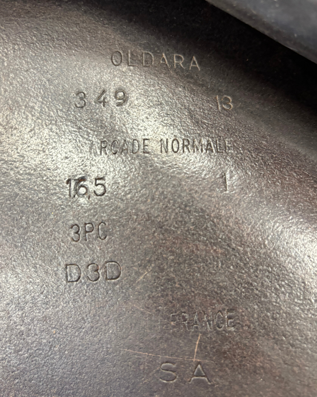 Devoucoux • Oldara • 16.5”