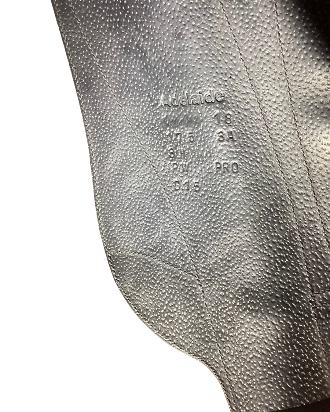 Voltaire Design • Adelaide • 17.5"