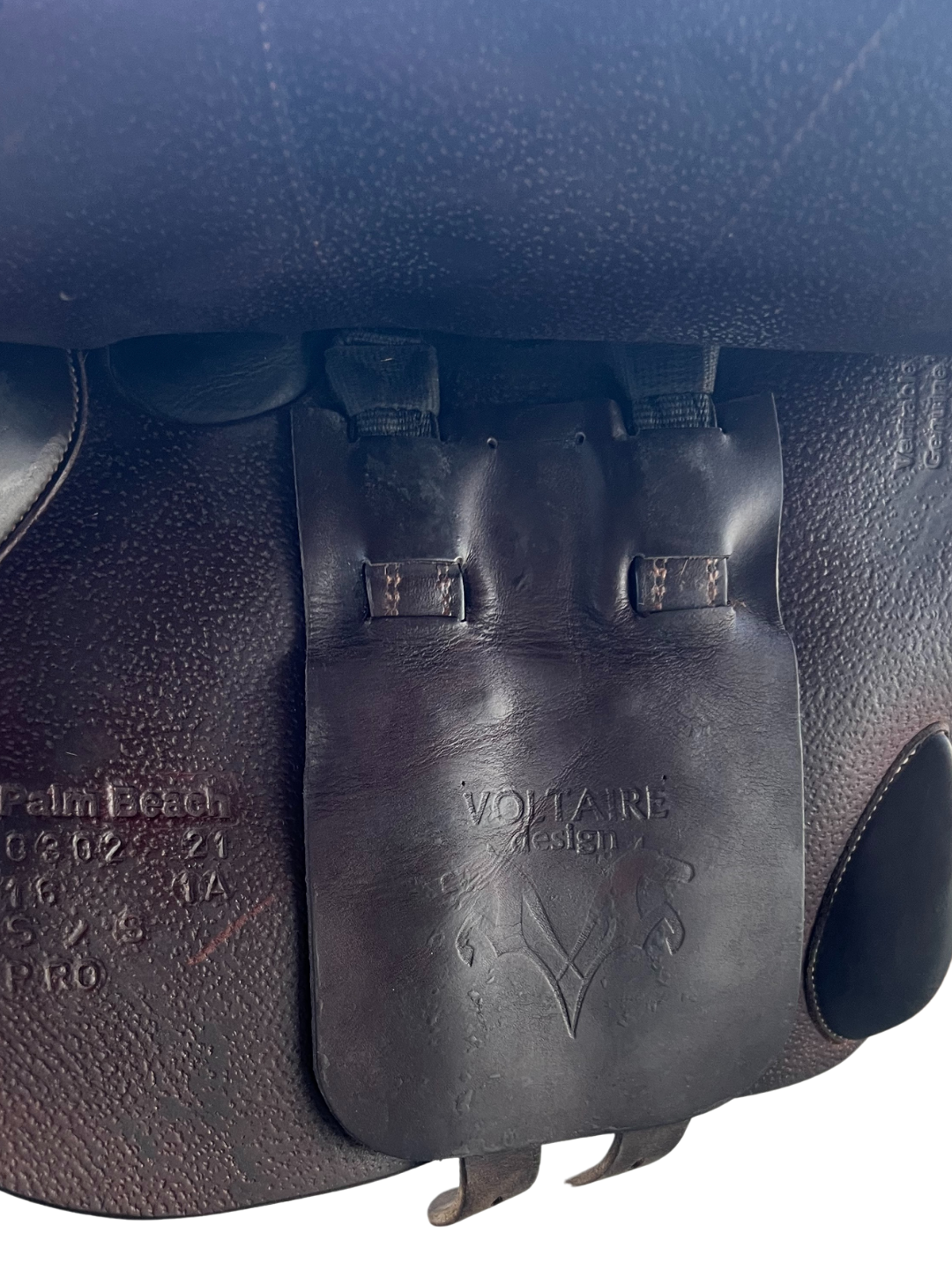 Voltaire Design Palm Beach Close Contact Saddle | 16”