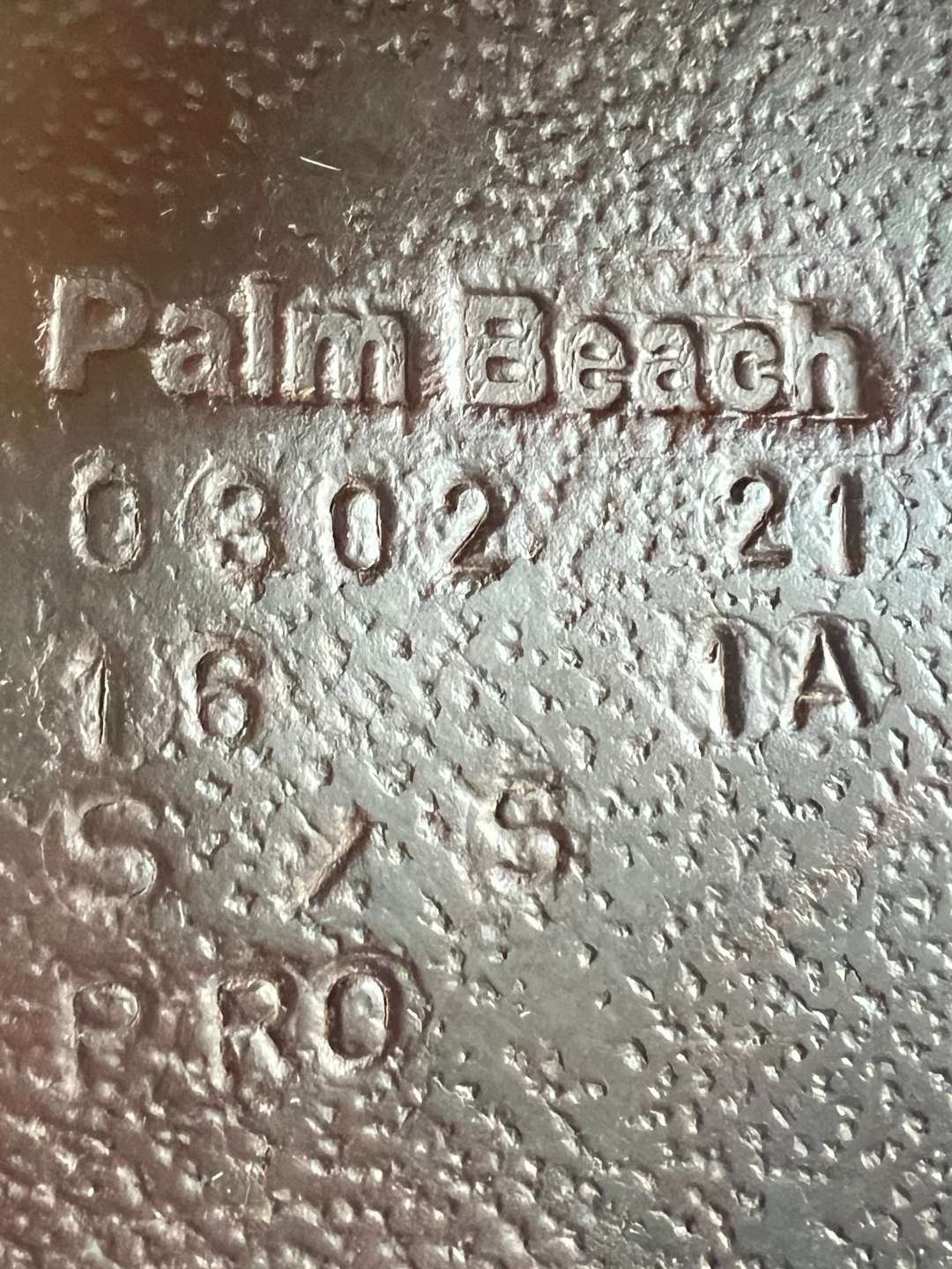 Voltaire Design Palm Beach Close Contact Saddle | 16”