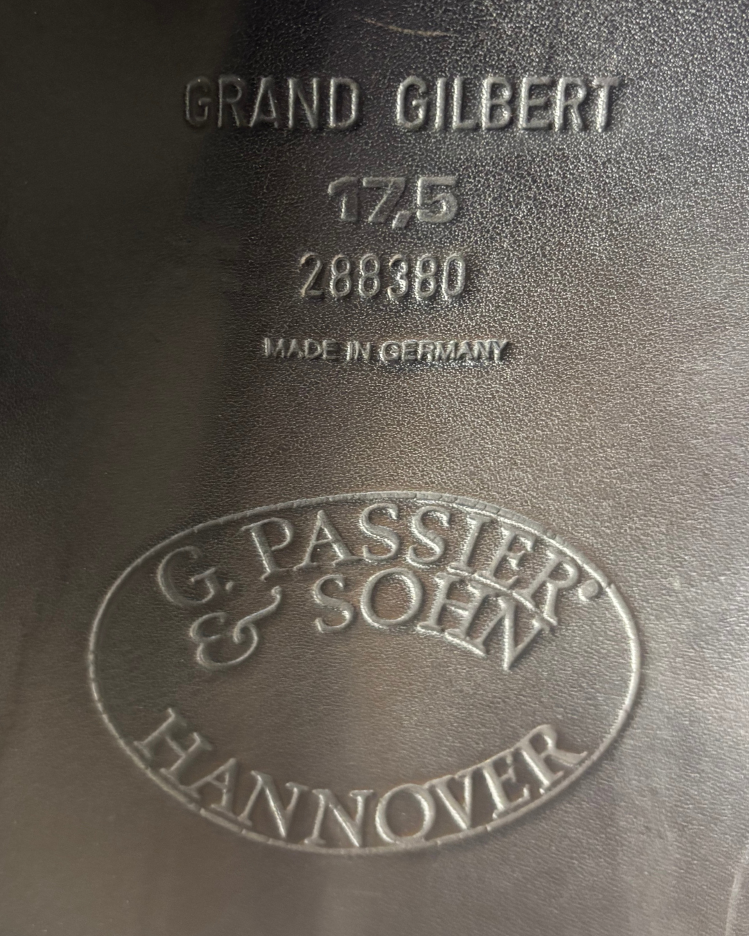 Passier Grand Gilbert Dressage Saddle | 17.5”